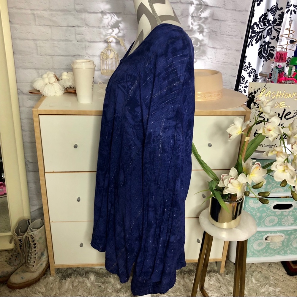 Casual Corner Top - image 4